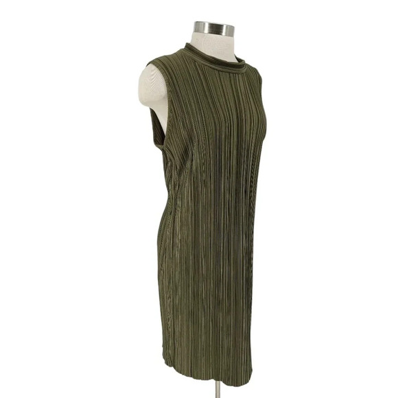 PrettyLittleThing Pleated Bodycon Midi Dress Olive Green Sleeveless - Picture 2 of 7